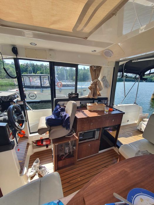 Quicksilver 855 Activ Weekend (2018) | Full Opcja | MerCruiser 6.2L V8 350KM | Klimatyzacja + Generator | Stan Idealny