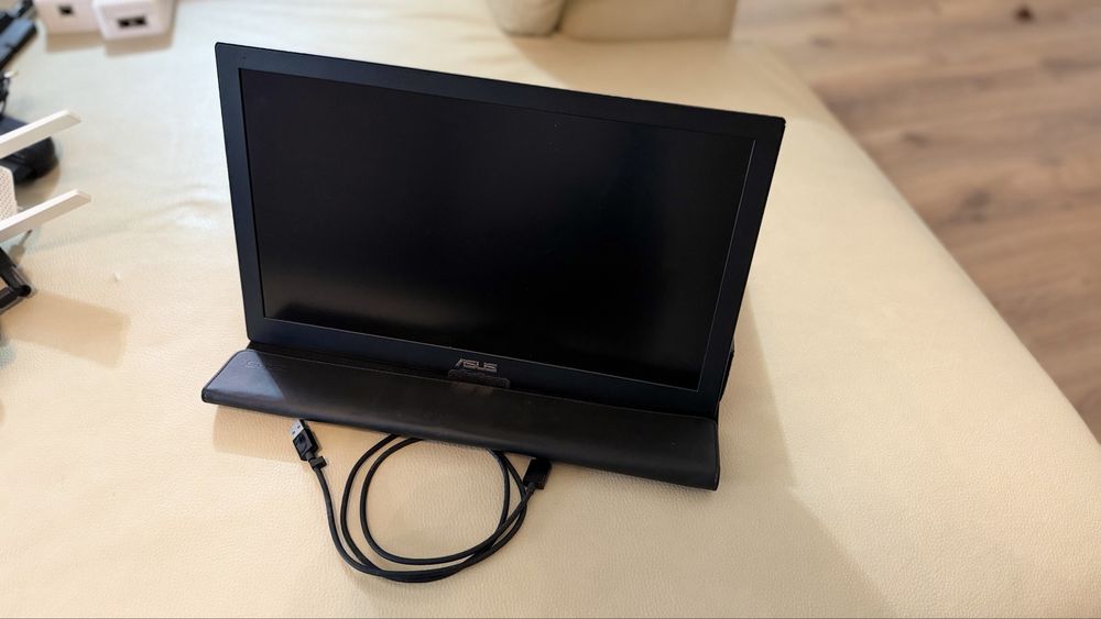 Monitor Asus portatil 15.6 usb  MB169B+