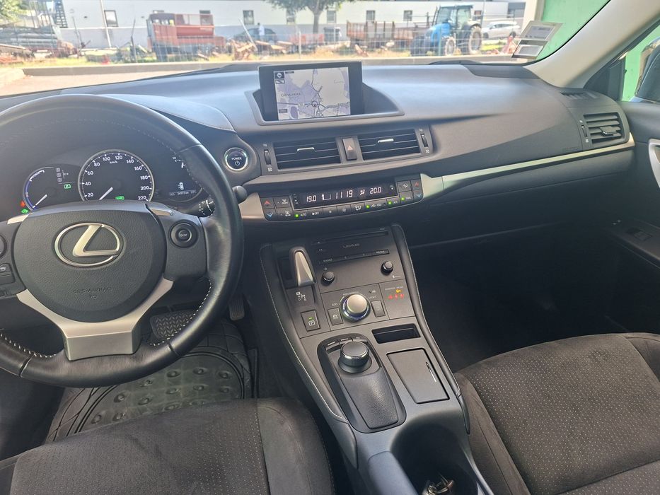 Lexus com 35000km 2017