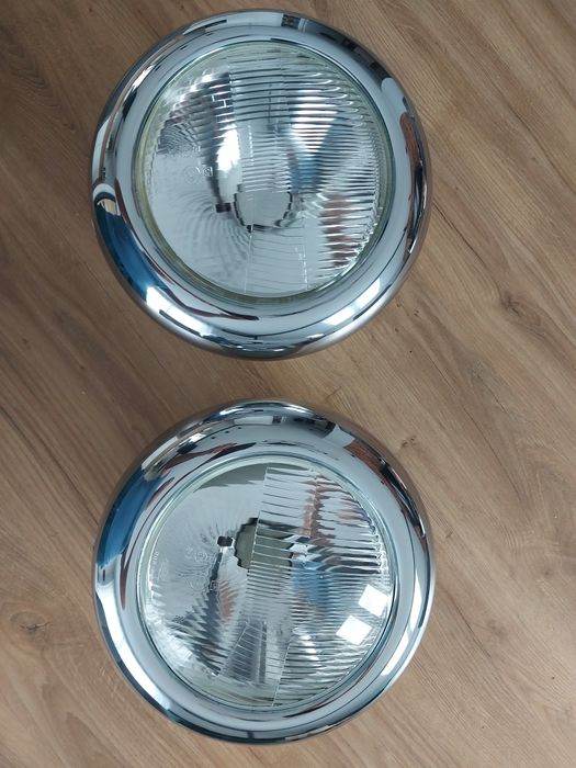 Komplet nowych reflektorów lamp  Wartburg Barkas Robur Multicar.