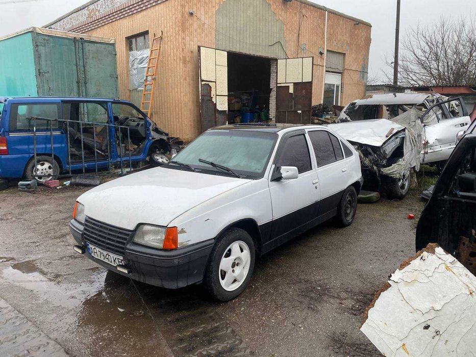 Opel Kadett E 1987 года 1.3 газ/бензин МКПП по ТП