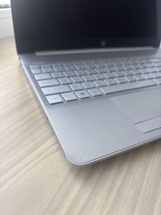 Hp 15-dw2507nz i5 1035g1 15gb ssd m2 без торгу!