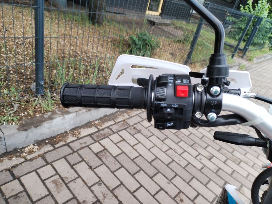 Мотоцикл BSE J3 ENDURO (175FMM)