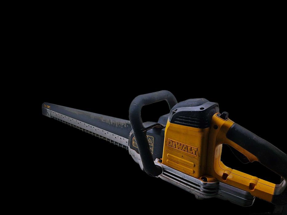 Piła Aligator Dewalt 1700W DWE397