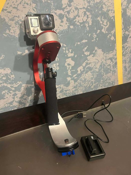 Sprzedam GoPro 4 + akcesoria.