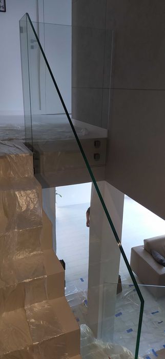 Balustrada na rotulach, cało szklana, nierdzewna