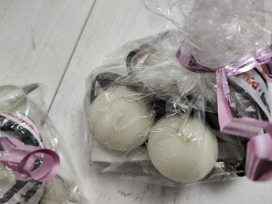 Zestaw świeczki długopisy smycze