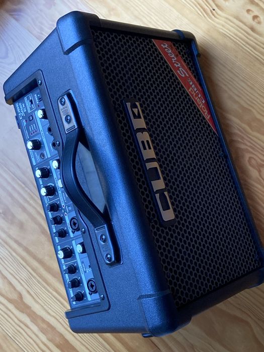 Amplificador Acústico Roland Cube Street EX COM SACO
