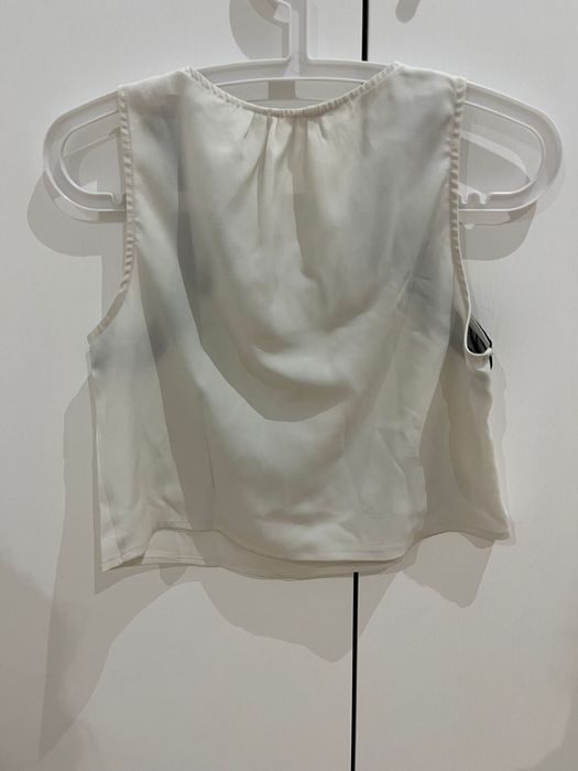 Top curto branco com preto nos ombros Lefties tamanho M