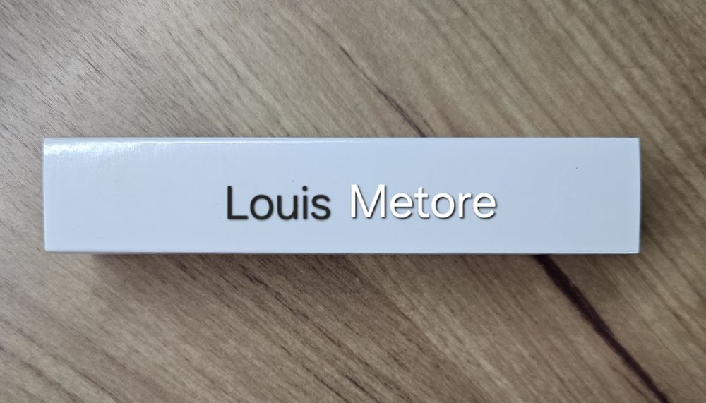 (Unisex) Louis Metore