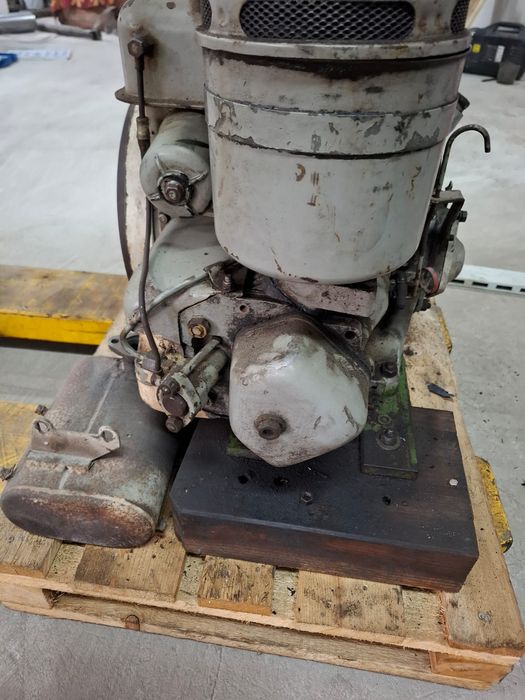 Silnik farymann 41e435