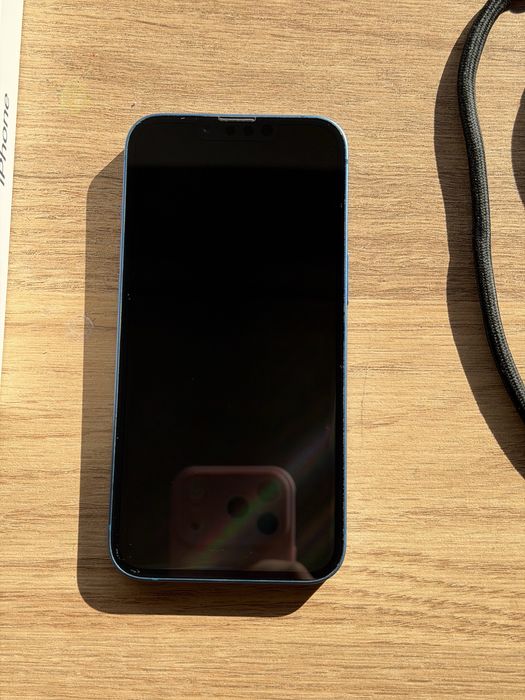 iPhone 13  stan bardzo dobry