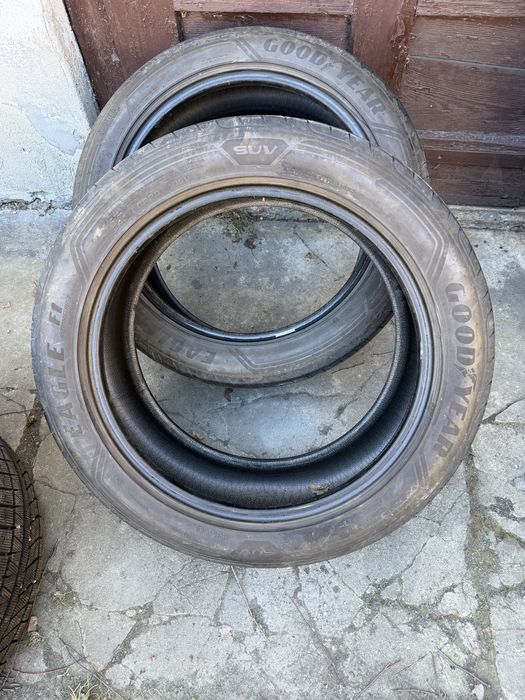245/50R20 Good year suv