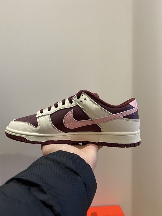 Nike Dunk Low Retro PRM Valentine’s Day (2023)