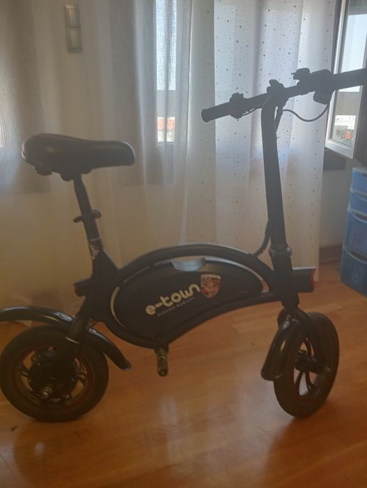 Scooter elétrica