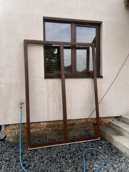 металопластикового дверного/віконного блоку на терассу
