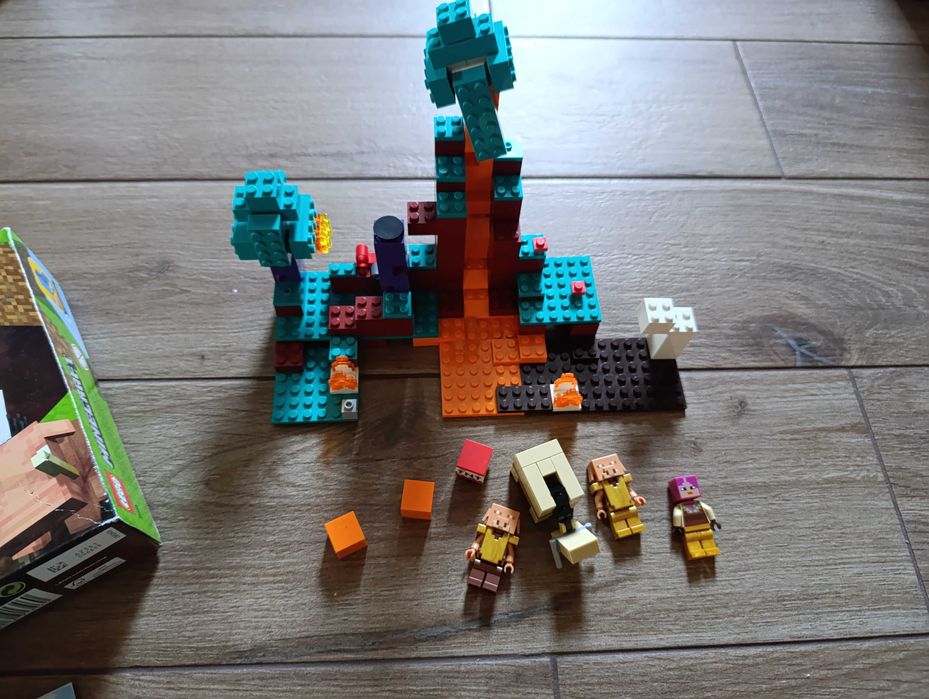 LEGO 21168 Minecraft - Spaczony las