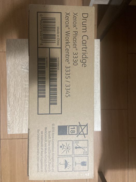 Продам принт-картридж 101R00555