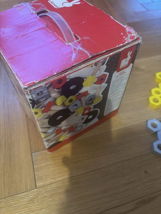 Janod klocki konstrukcyjne zestaw majsterkowicza skretki Montessori