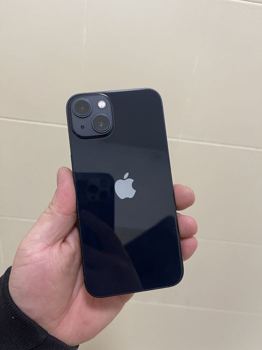 Продам IPhone 13 128 black. Батарея 92%. Полный комплект.