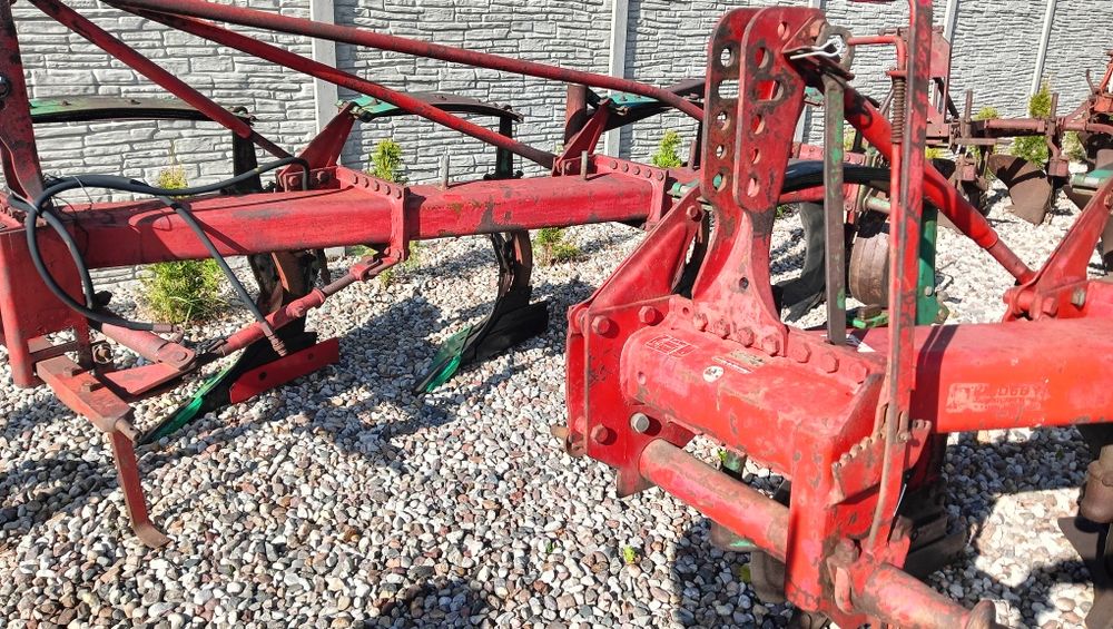 Pług kverneland overum 3.4 skiby obrotowy zagonowy