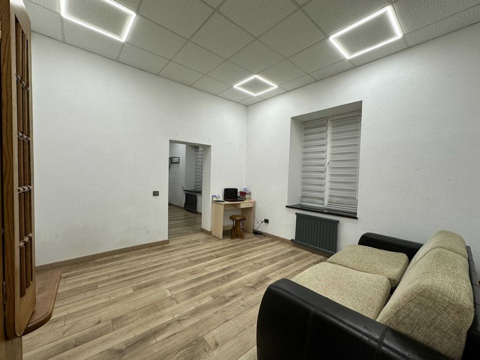 Продаж Квартири/Офісу в центрі міста. Майдан ринок.