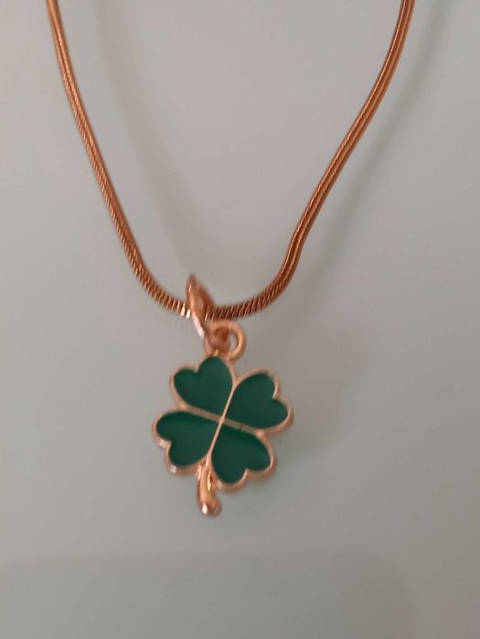 Pulseiras ajustáveis de aço inoxidável feitas à mão,  únicas.  O acessório indispensável