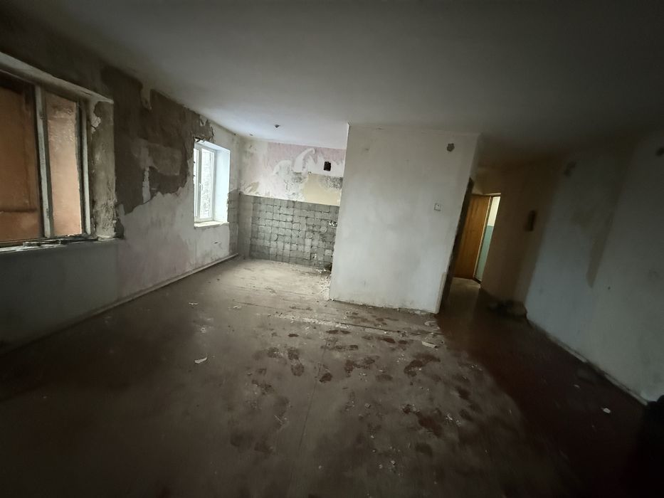 Продается квартира на Молодежной с гаражом