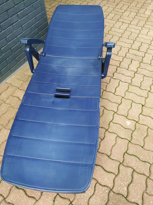 Łóżko plastikowe