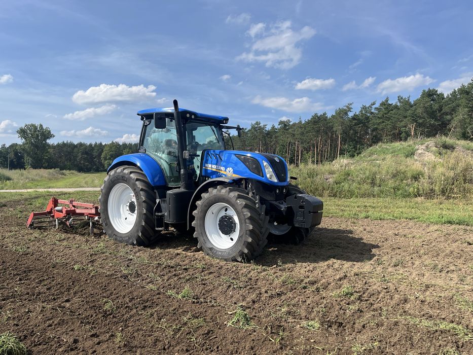 New Holland T7230