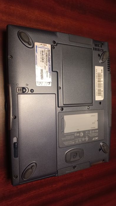 Acer Travelmate C100 - uszkodzony