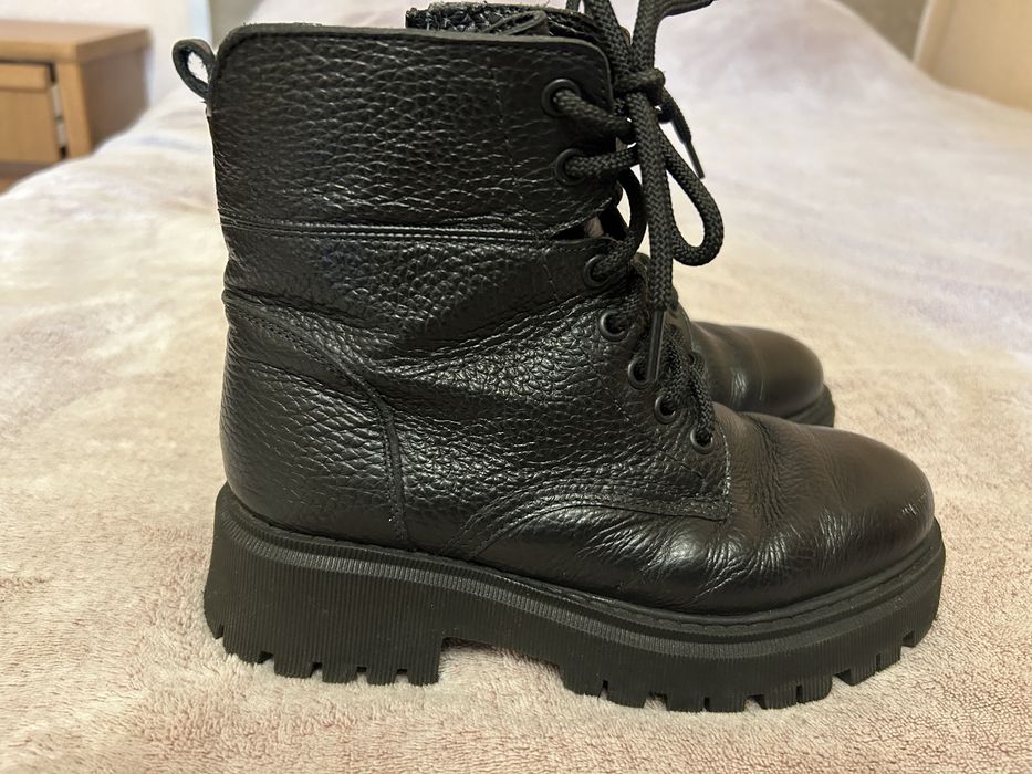 Продам зимове взуття