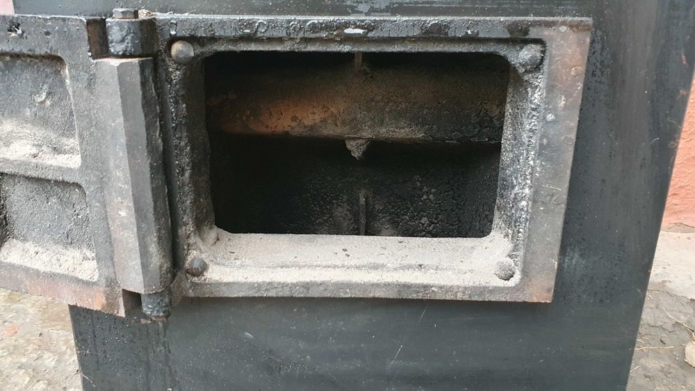 Котел твердо-паливний