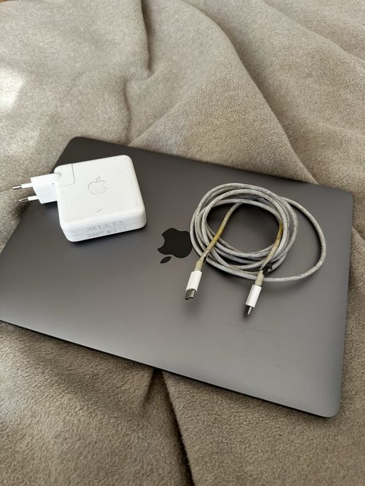 MacBook Pro A1708