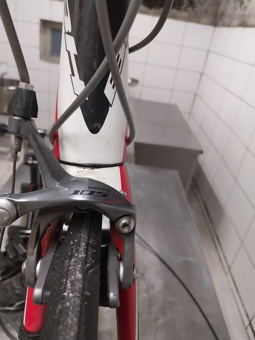 Bicicleta de estrada BH