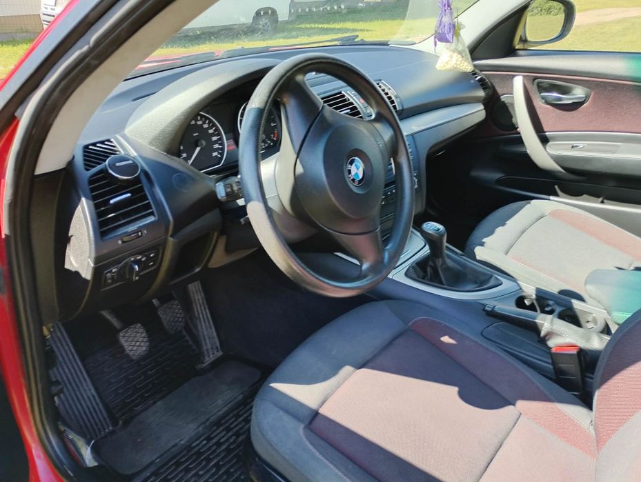 BMW 1 dwa litry benzyna