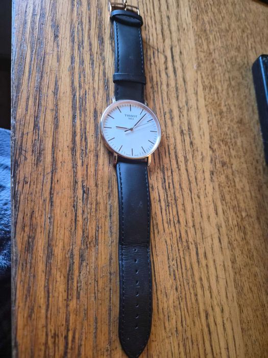 Relógio masculino Tissot Everytime mostrador prata - T1434103601100