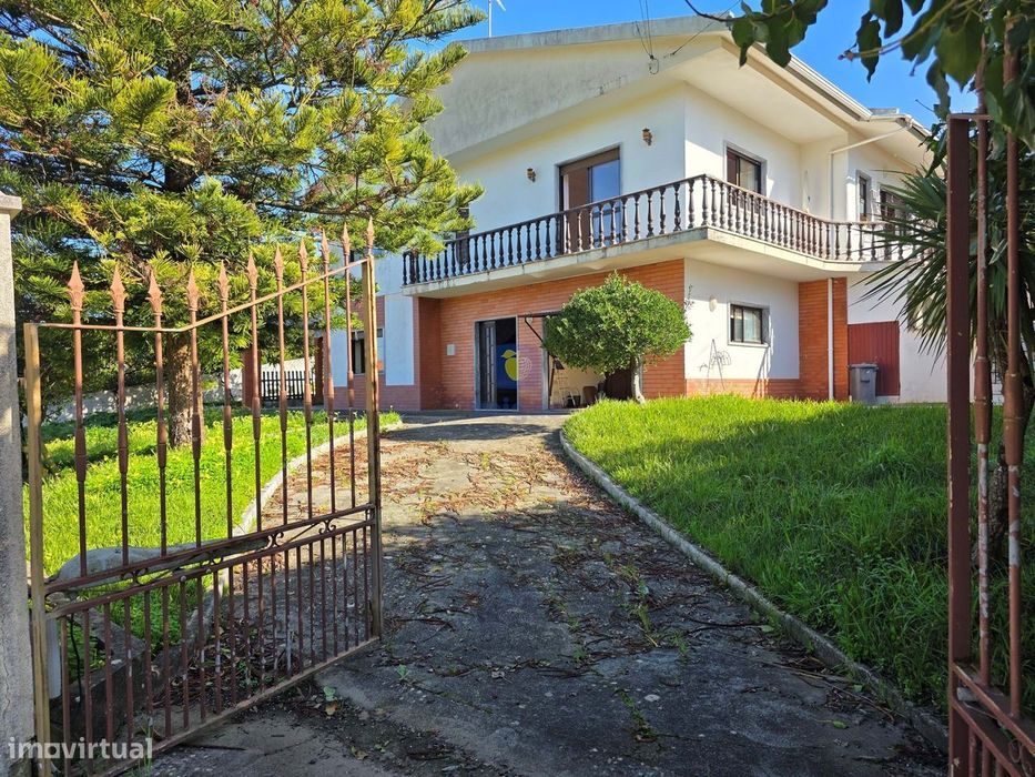 Moradia com Piscina, Anexo de Festas e Jardim — a 10 minutos das Calda