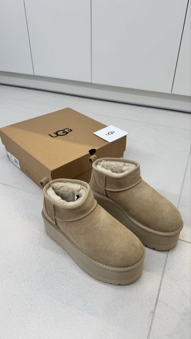 Нові Угги 36 розмір