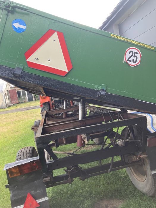 Przyczepa rolnicza  wywrotka D44