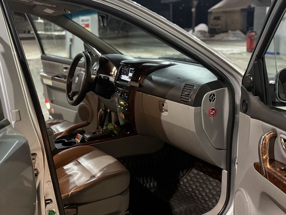 Kia Sorento 2.5 дизель АКПП полный привод рама продам или обмен