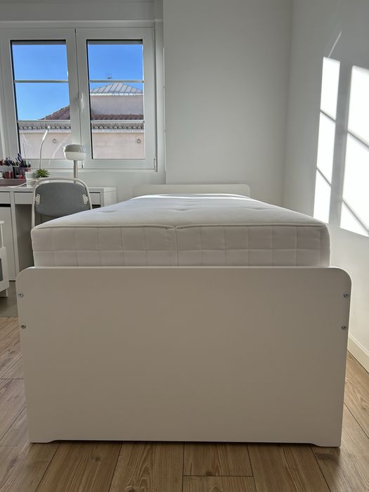 Cama SLAKT  IKEA com 2 gavetas e cama gavetão  90 x 200 cm