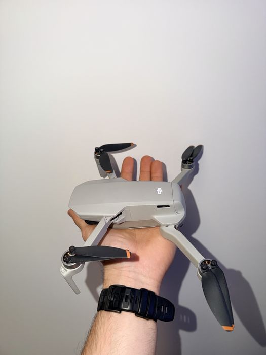 Dron DJI Mini SE