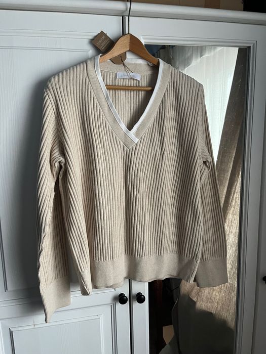 Sweter wool so cool z dekoltem w serek