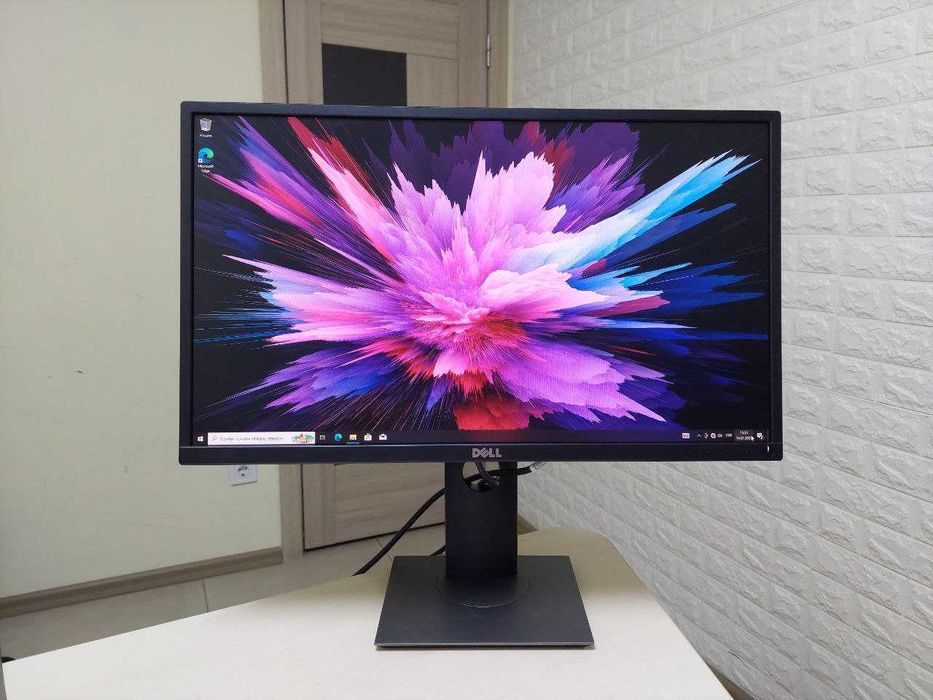 Монітор DELL P2417 24" IPS FullHD DisplayPort, HDMI, USB Type-A, VGA