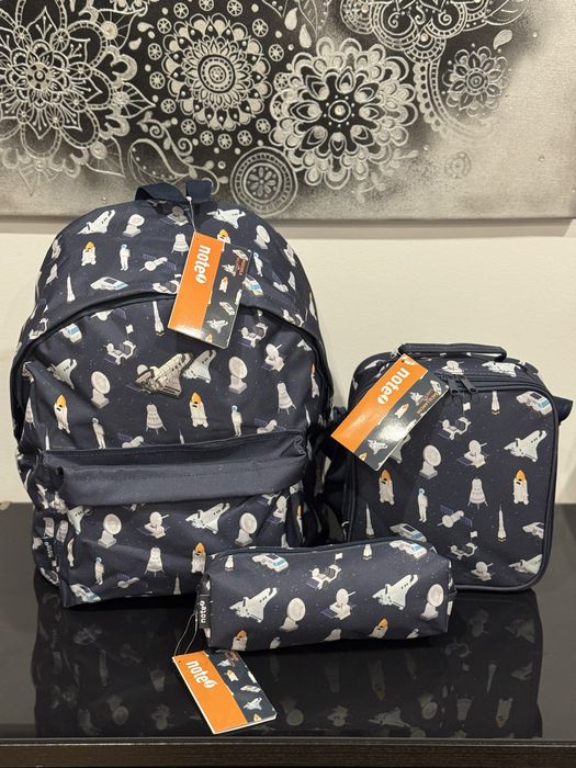 Mochila Escolar conjunto