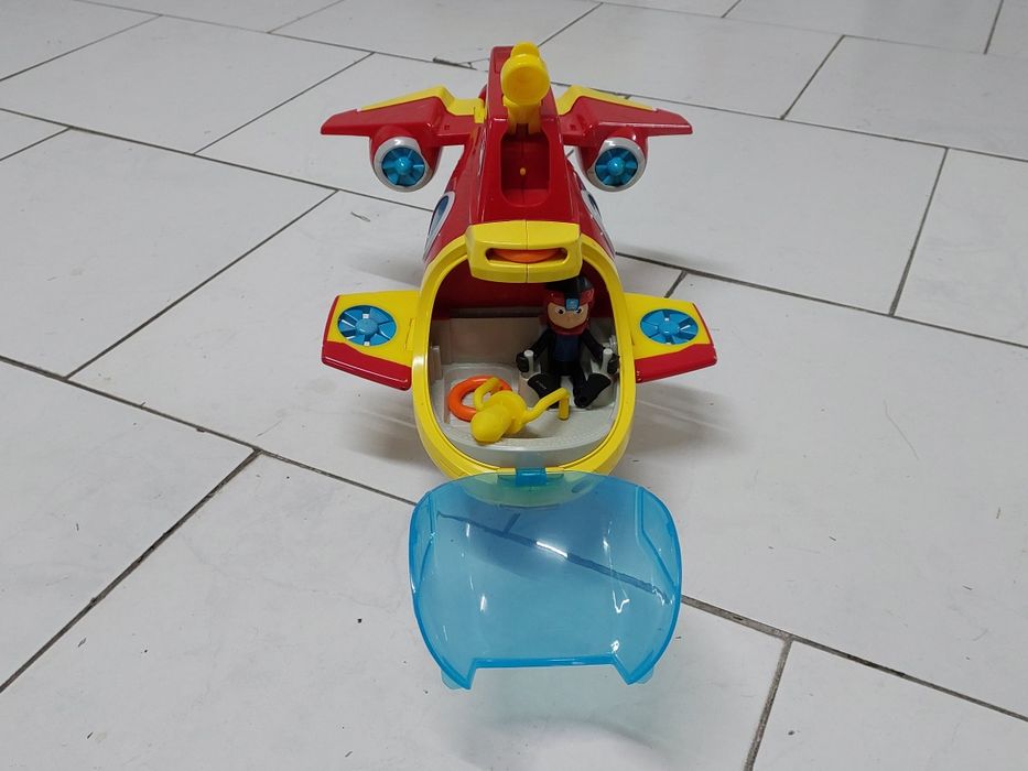 Helicóptero patrulha pata