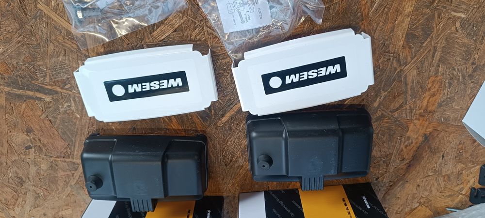 Fiat 126p 125p Polonez halogeny żółte z osłonami nowe 2 sztuki