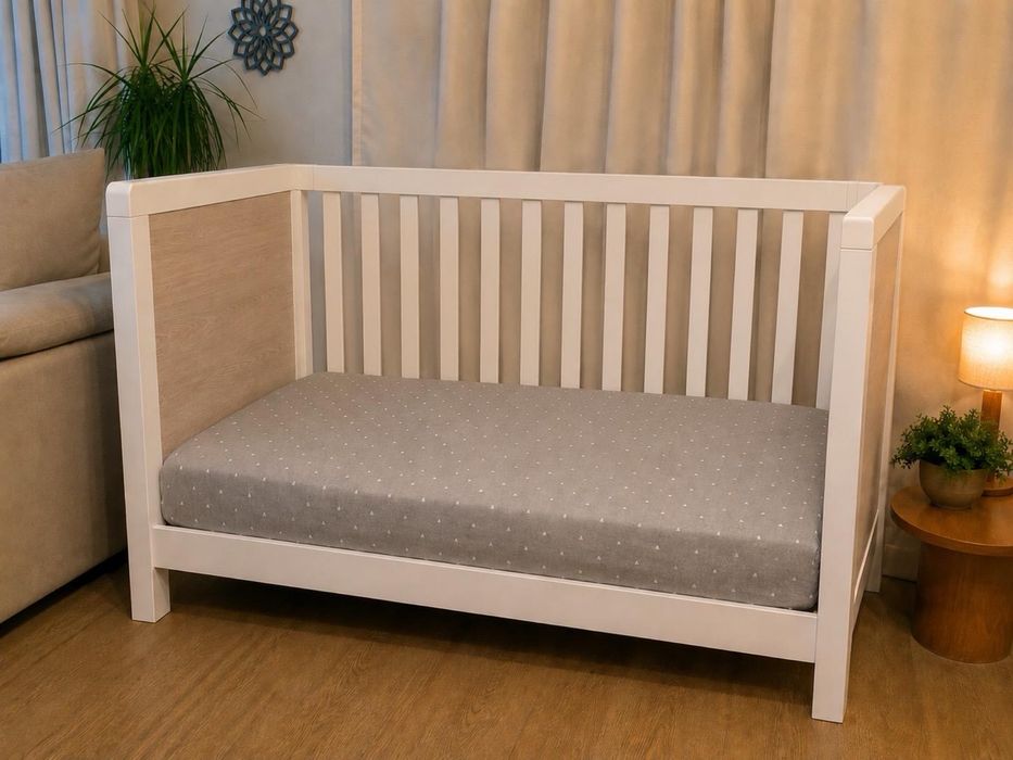 Cama de Criança / Berço de Bebé– Branco e Madeira