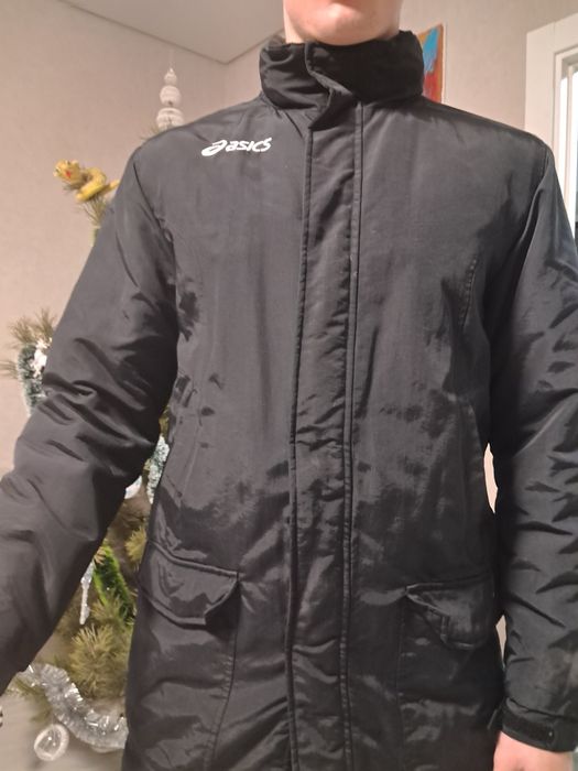 Продам  куртку ASICS